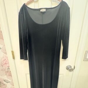 Willi Smith Black Velvet Long Sleeve Dress